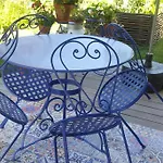 Appartement dans un jardin