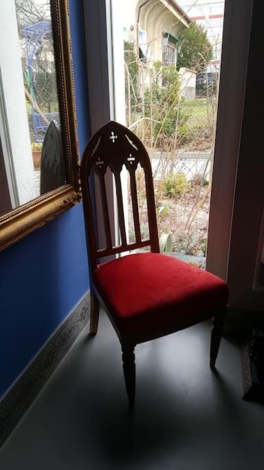 Dans Un Jardin Apartment