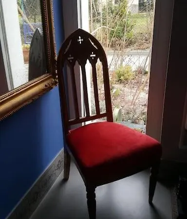 Dans Un Jardin Apartment